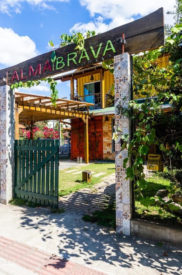 Alma Brava Bed & Breakfast Itajai Exterior photo