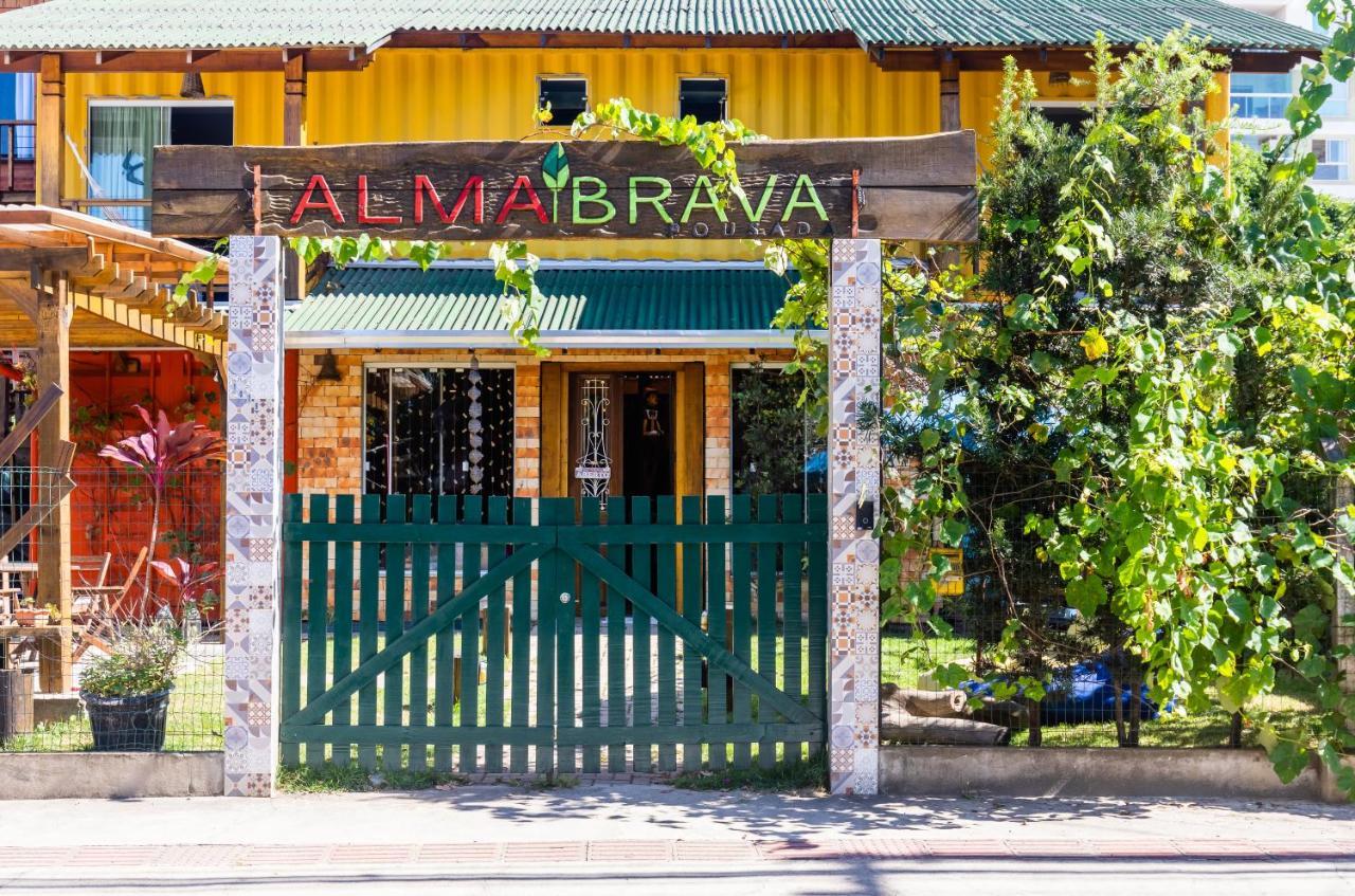 Alma Brava Bed & Breakfast Itajai Exterior photo